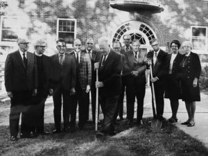 1970 group with shovels for groundbreaking